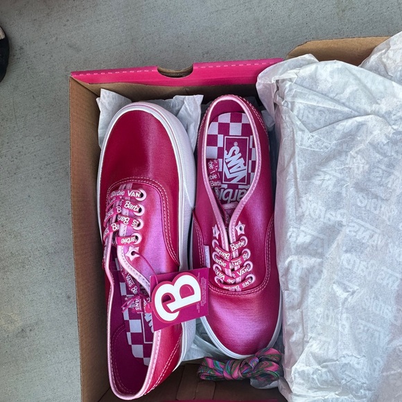 NEW pink Barbie van platform sz 8.5 - Picture 5 of 11